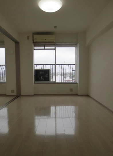 幡ケ谷ゴールデンマンションの寝室