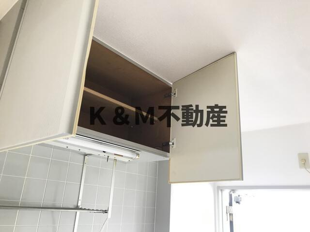 ラ・ポールつくしが丘のその他|キッチン上にも収納スペースが… 