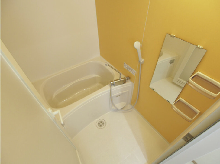 モンターニャ　ダルジェントの浴室