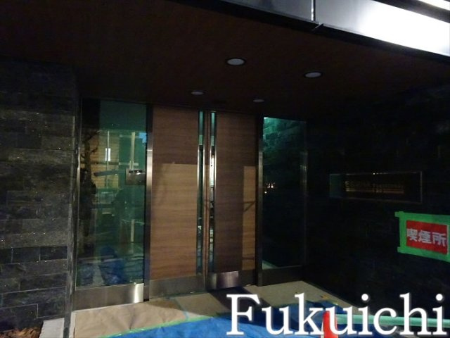 レジディア都立大のエントランス