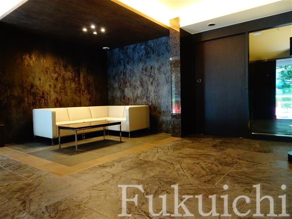 レジディア中目黒Ⅲのロビー