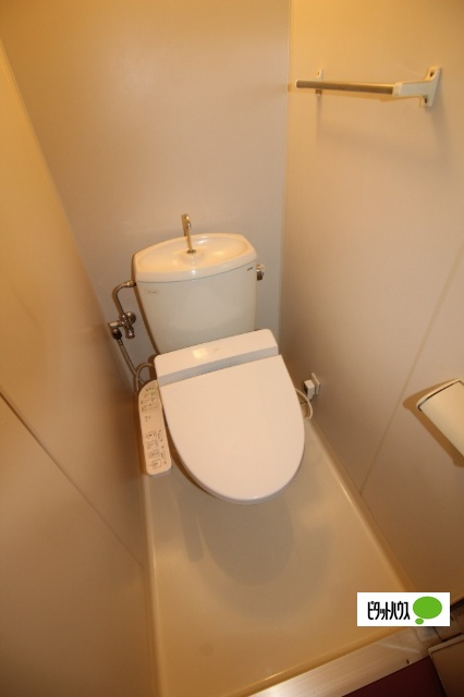 ハイム屋敷前のトイレ