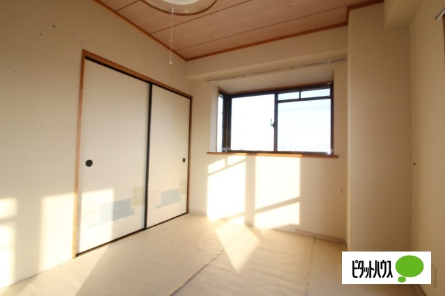 ハイム屋敷前の内装