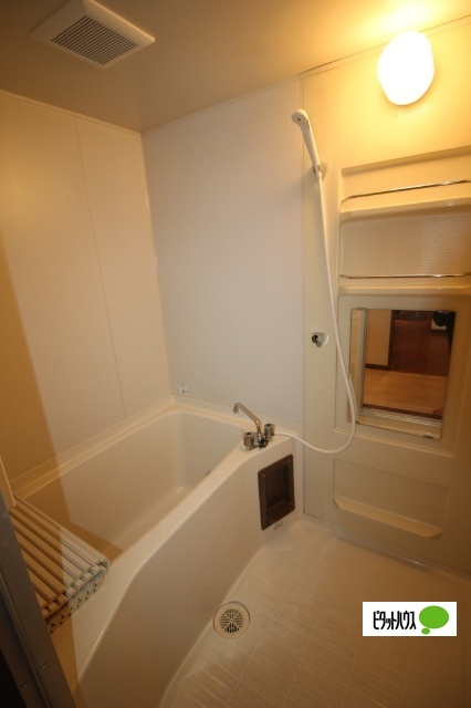 ハイム屋敷前の浴室