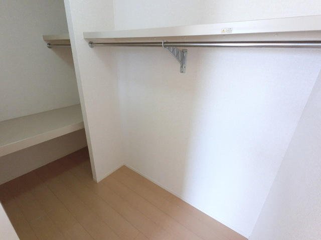 オルテンシア　Ⅱの収納|ウォークインクローゼット