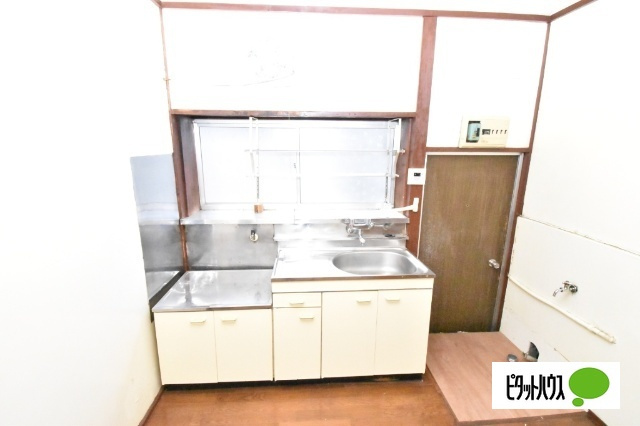 内田貸住宅のキッチン