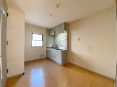 【居間・リビング】ヴィレッジＭ