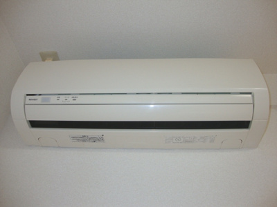 【設備】 | イコール・アルパイン | エアコン
