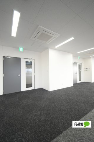 JOMOスクエアの内装