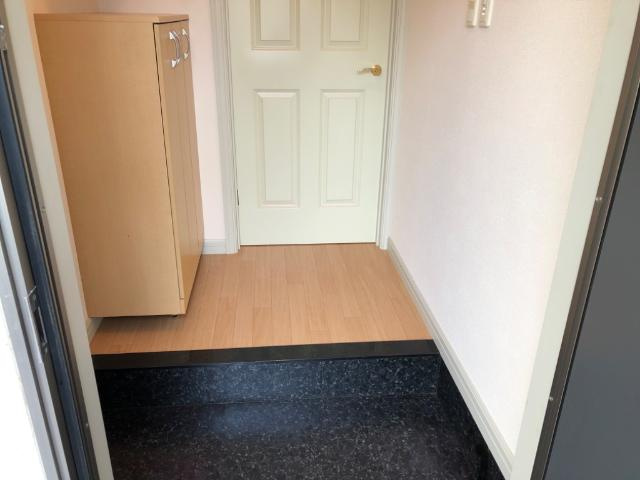 クイーンズコートⅠの玄関|玄関