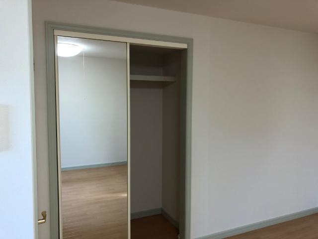 クイーンズコートⅠの収納|クローゼット