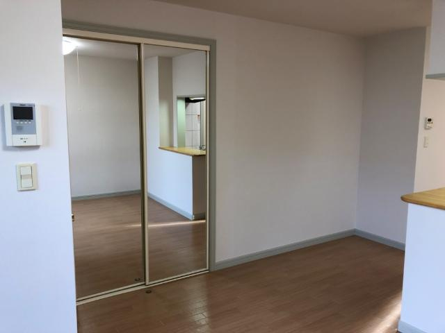 クイーンズコートⅠの居間・リビング|リビング