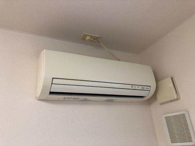 クイーンズコートⅠの設備|エアコン