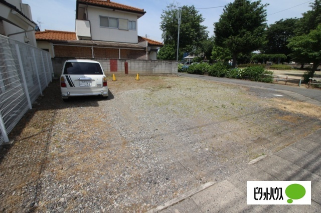 下小出町二丁目テナントの内装