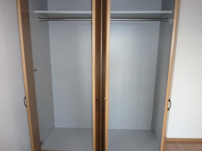 【収納】 | ベルファミーユ１ | 南側洋室収納