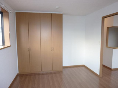 【内装】 | ベルファミーユ１ | 南側洋室