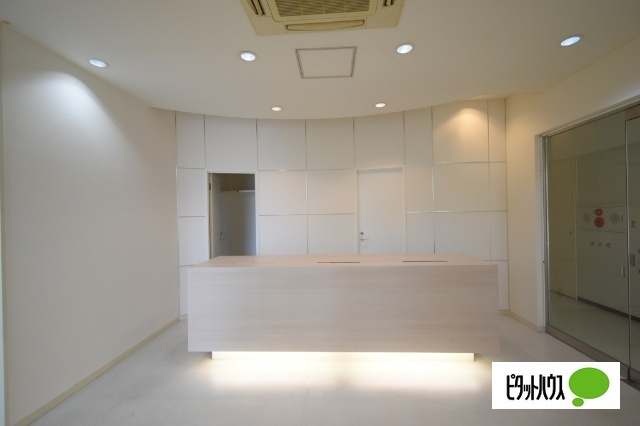 駅前ハーモニービルのエントランス