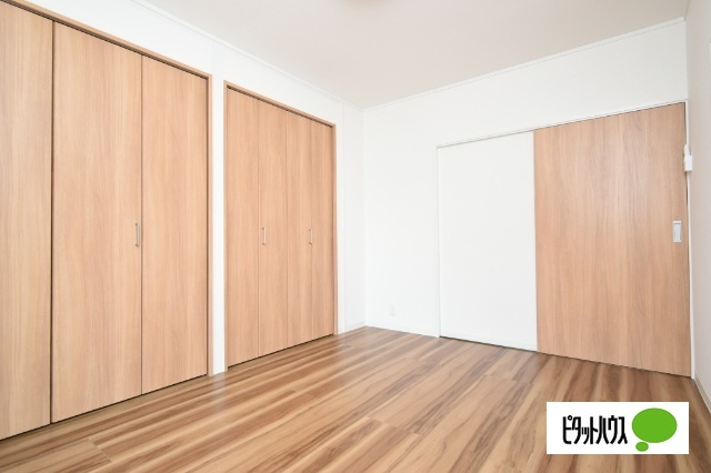 小野里マンションの居間・リビング