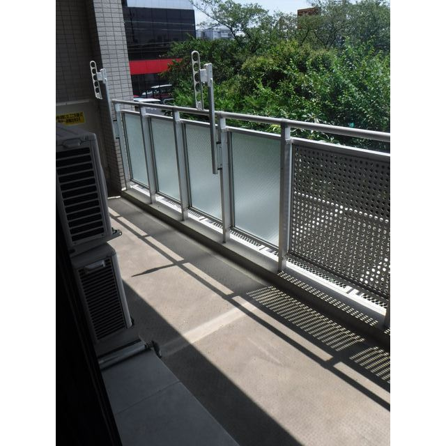 ルクレ川口イーストのバルコニー