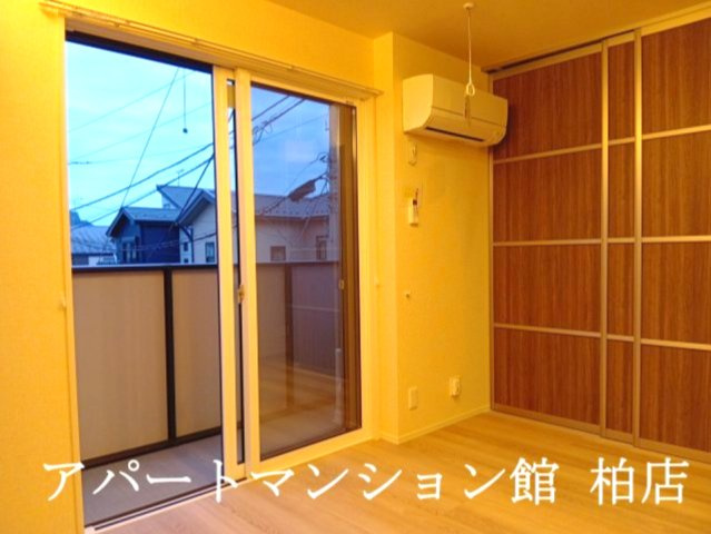 カミーノ コモド Camino Comodoの居間・リビング