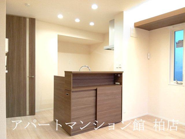 カミーノ コモド Camino Comodoの居間・リビング