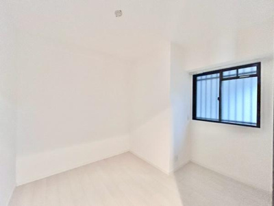 【洋室】 | ライオンズガーデン上野芝 | 本を読んだり趣味の時間を楽しんだり家の中でひとり静かになれる空間