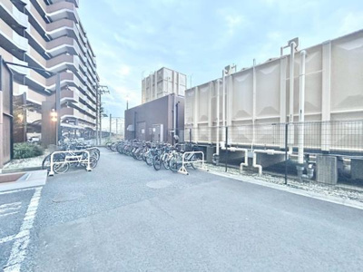 【その他共用部分】 | APAガーデンスプリングス鳳 | 清潔に維持されている共用部。住む方のマナーの良さが感じられます！