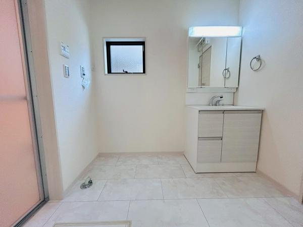 【独立洗面台】