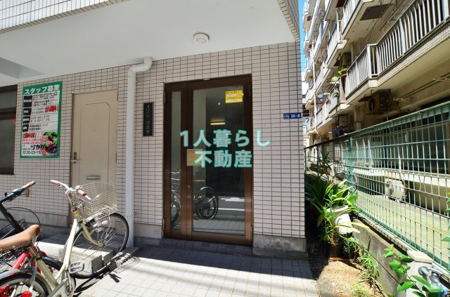 【エントランス】