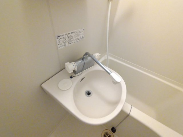 レオパレススプルース元木Ⅰの内装|シングルレバー設置