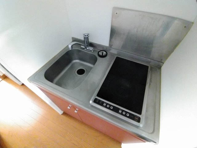 レオパレススプルース元木Ⅰのキッチン|シングルレバー設置