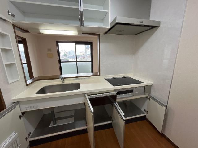 ヒンメルブロー　(ＨＩＭＭＥＬ　ＢＬＡ)のキッチン|キッチン