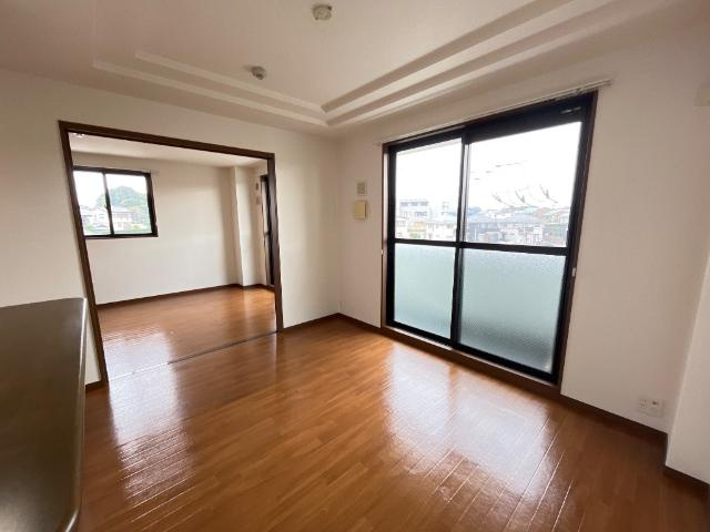 ヒンメルブロー　(ＨＩＭＭＥＬ　ＢＬＡ)の居間・リビング|リビング