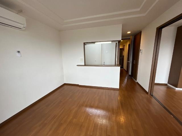 ヒンメルブロー　(ＨＩＭＭＥＬ　ＢＬＡ)の居間・リビング|リビング