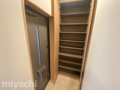 【玄関】 | フォブールブリエ　B