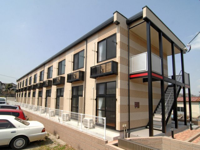 レオパレスブライトサニーハウスの外観