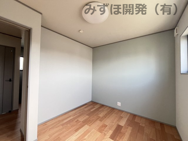 村山市楯岡鶴ヶ町1丁目6-37北棟の洋室|2階　洋室5帖
3/18撮影