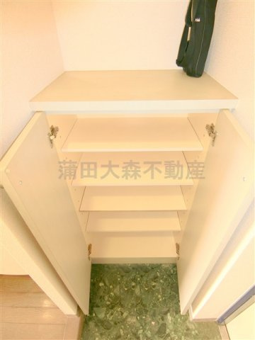 京急空港線人気賃貸マンションの収納|収納　シューズボックス