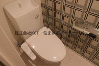 【トイレ】 | D-room+津福今町 | 清潔感のあるトイレです