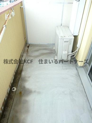 【バルコニー】 | サクセス75 | バルコニーからの眺めを楽しみながら食事をしませんか