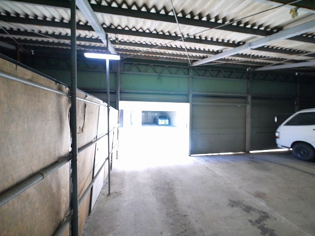 田村ガレージの内装