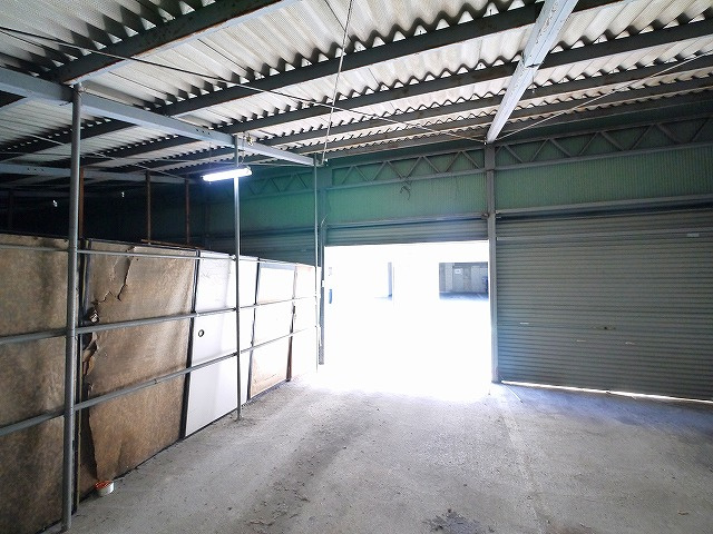 田村ガレージの内装