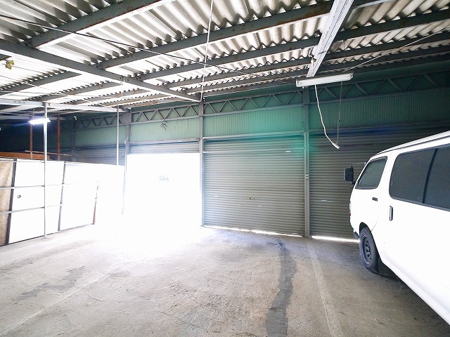 田村ガレージの内装