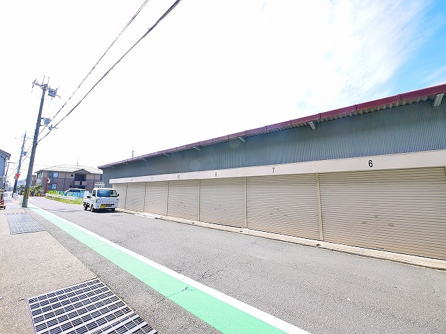 田村ガレージの外観