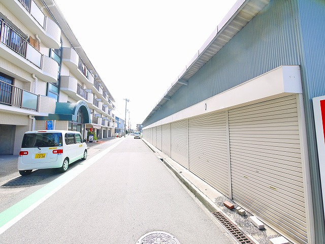 田村ガレージの外観