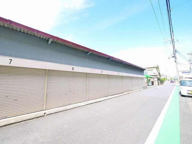 田村ガレージの外観