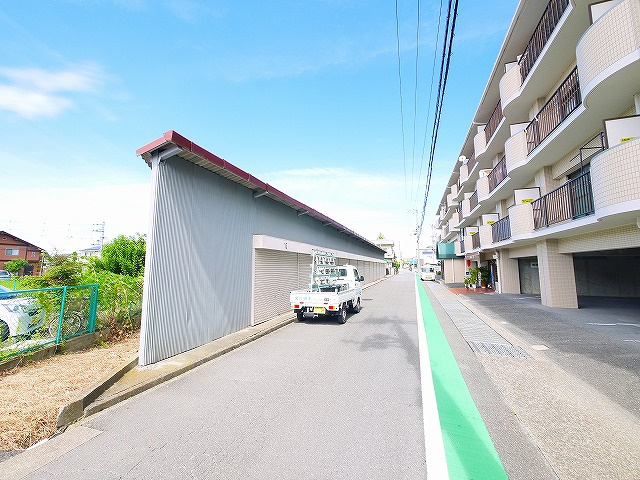 田村ガレージの外観