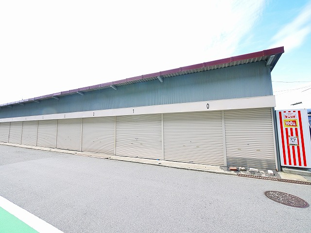 田村ガレージの外観