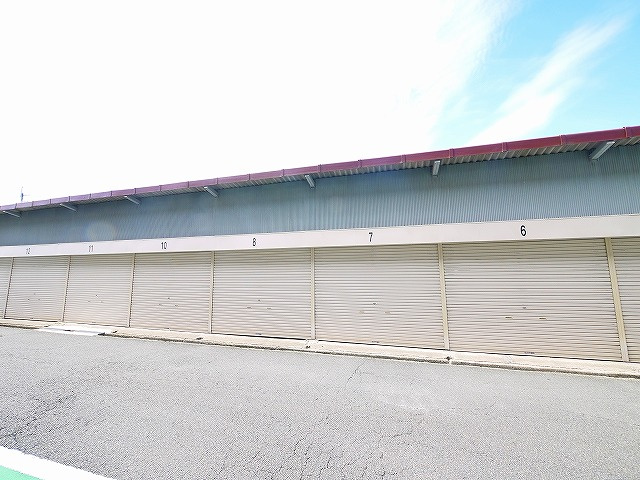 田村ガレージの外観