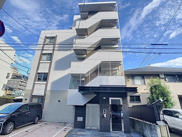 ParkBear白金の外観